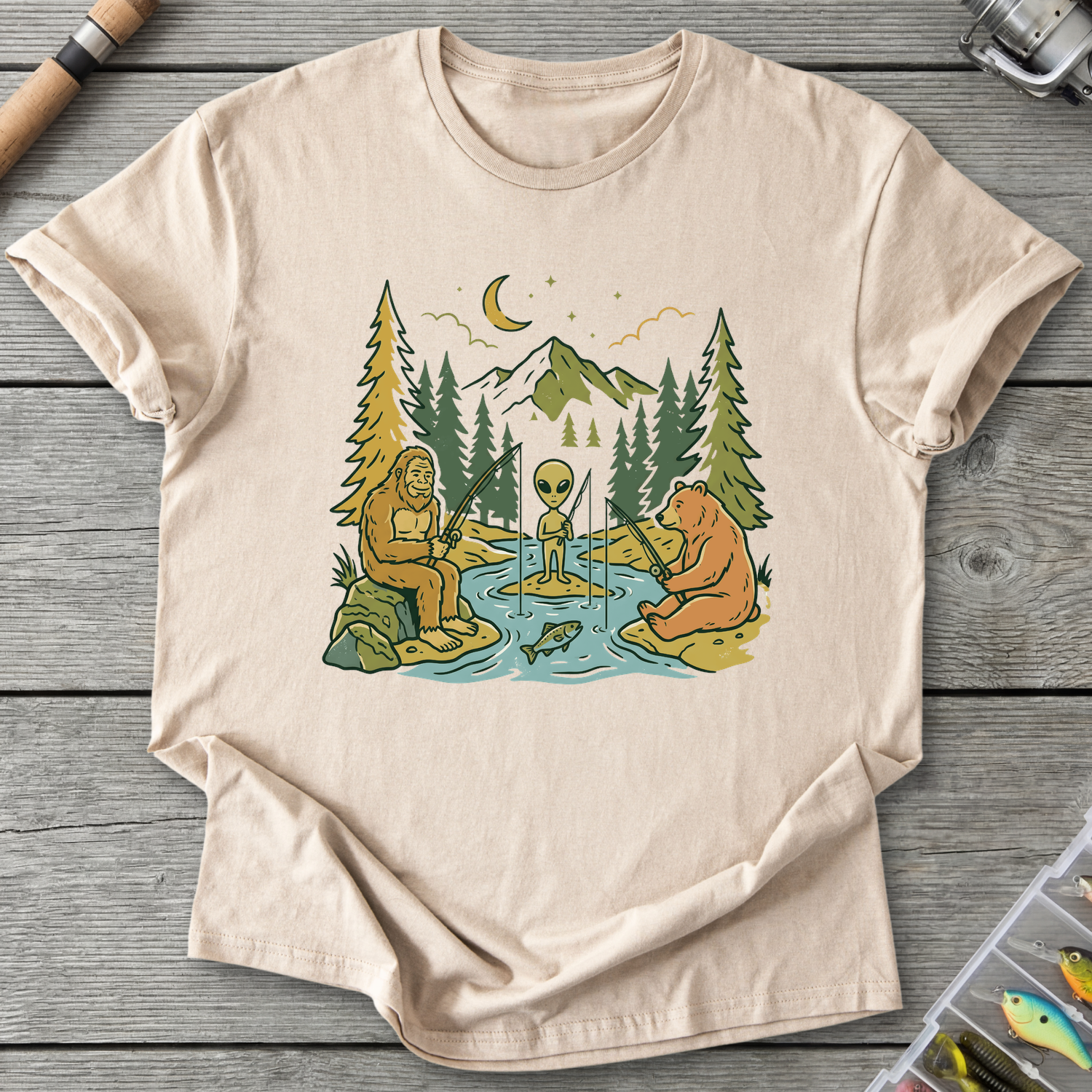 Best Friends Fishing T-Shirt in Sand | River Giants Club