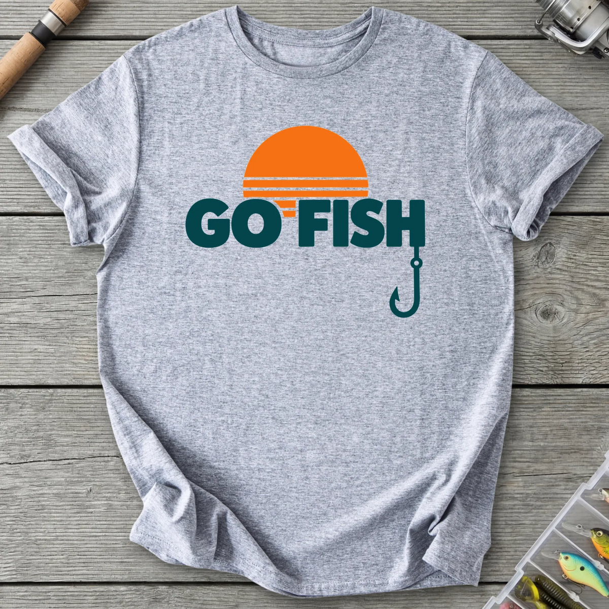 GO FISH Retro Sunset T-Shirt in Sport Grey | River Giants Club