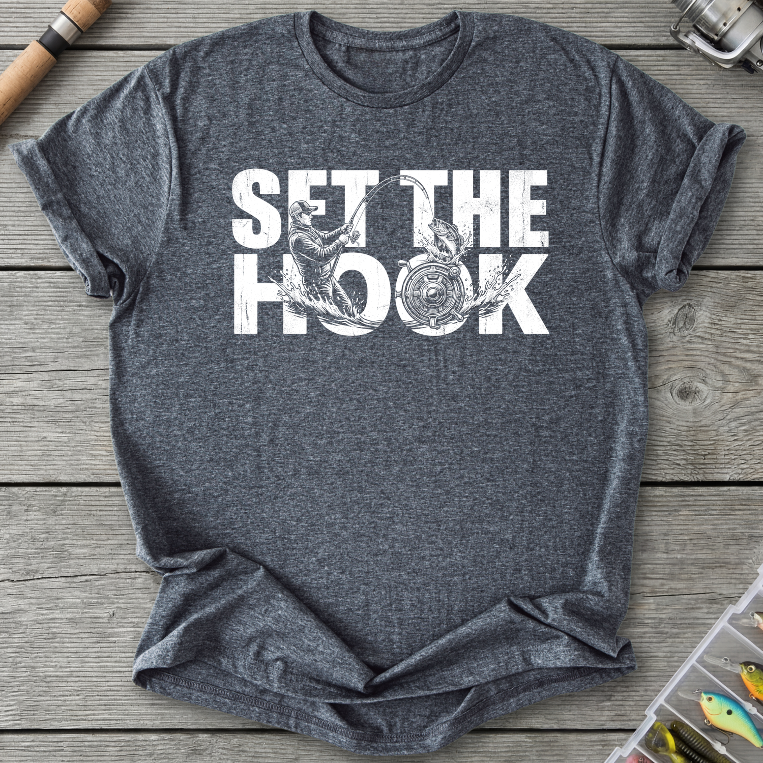 Set the Hook Fishing T-Shirt in Dark Heather | River Giants Club