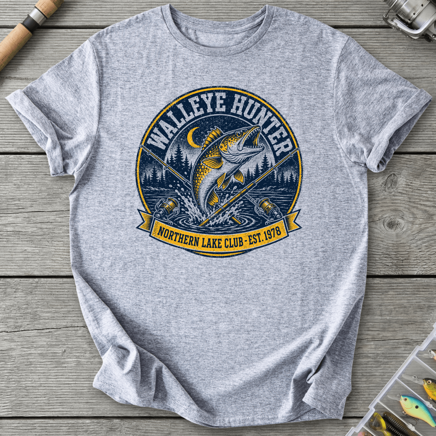 Walleye Hunter Club T-Shirt in Sport Grey | River Giants Club